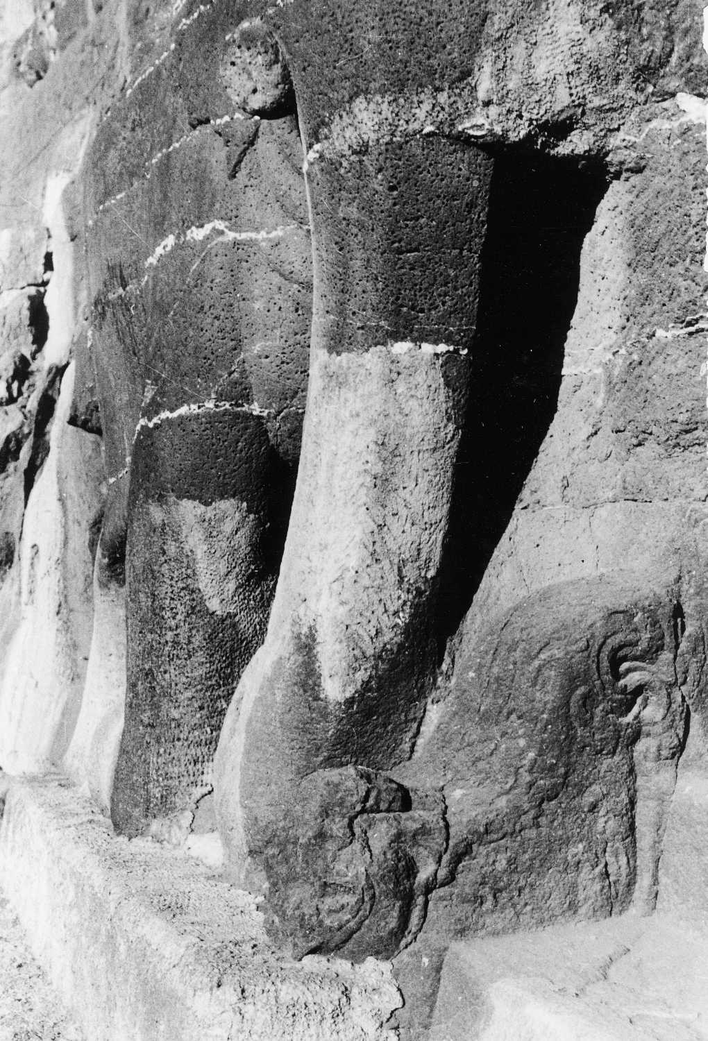 Cave 16, Ajanta, Aurangabad, Maharashtra