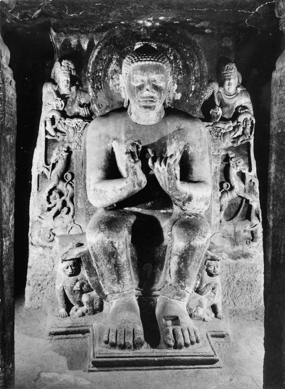Cave 16, Ajanta, Aurangabad, Maharashtra