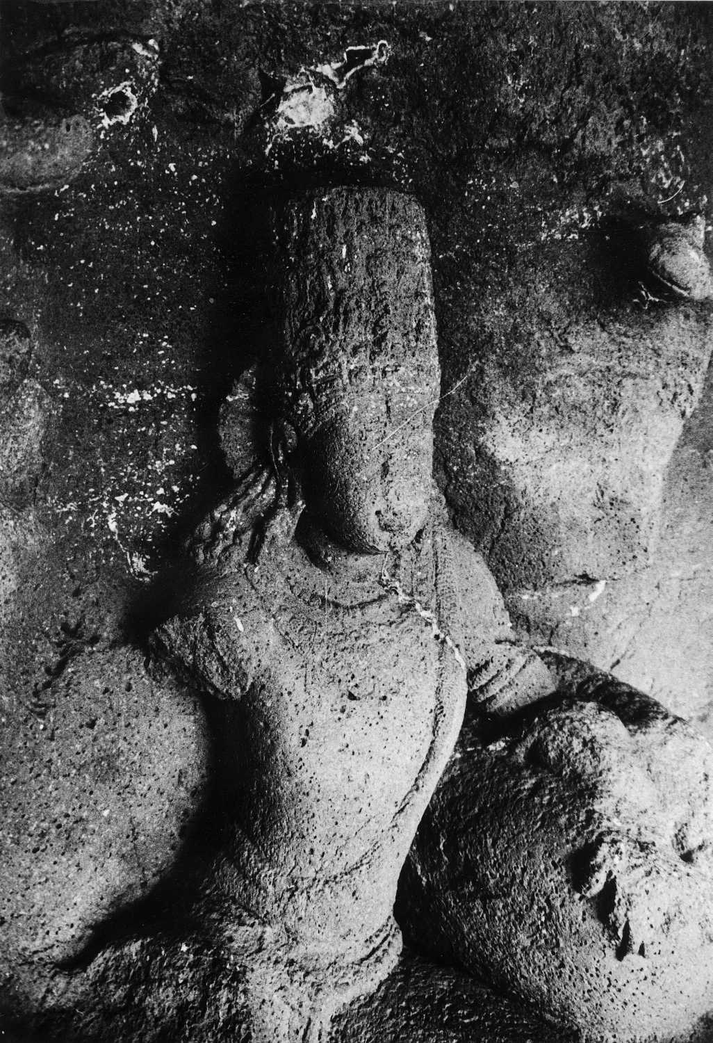 Cave 16, Ajanta, Aurangabad, Maharashtra