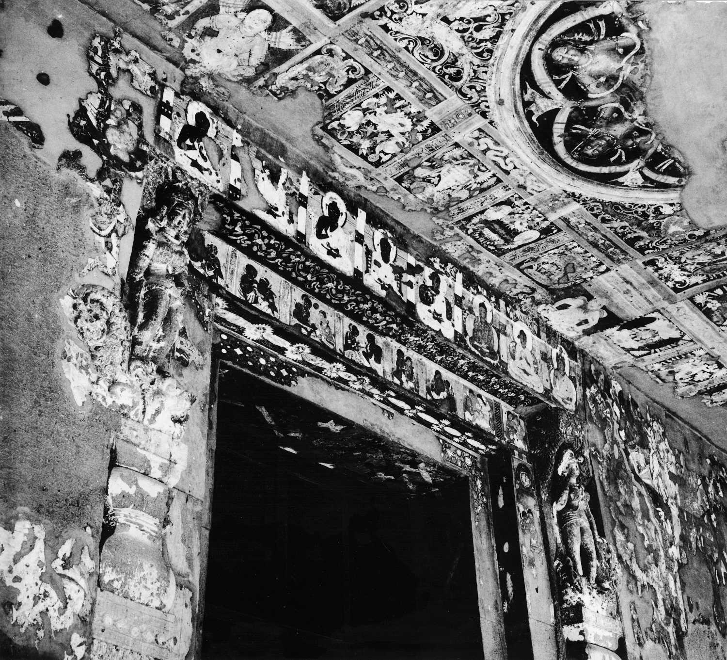 Cave 17, Ajanta, Aurangabad, Maharashtra