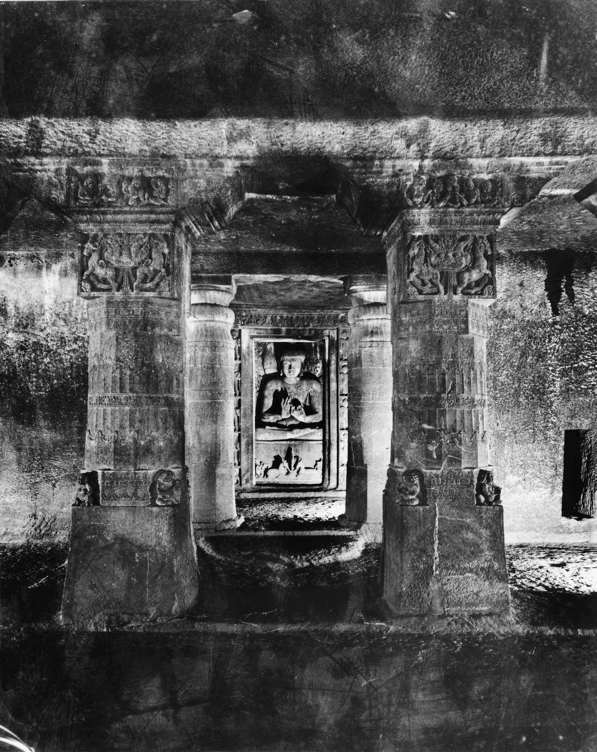 Cave 17, Ajanta, Aurangabad, Maharashtra