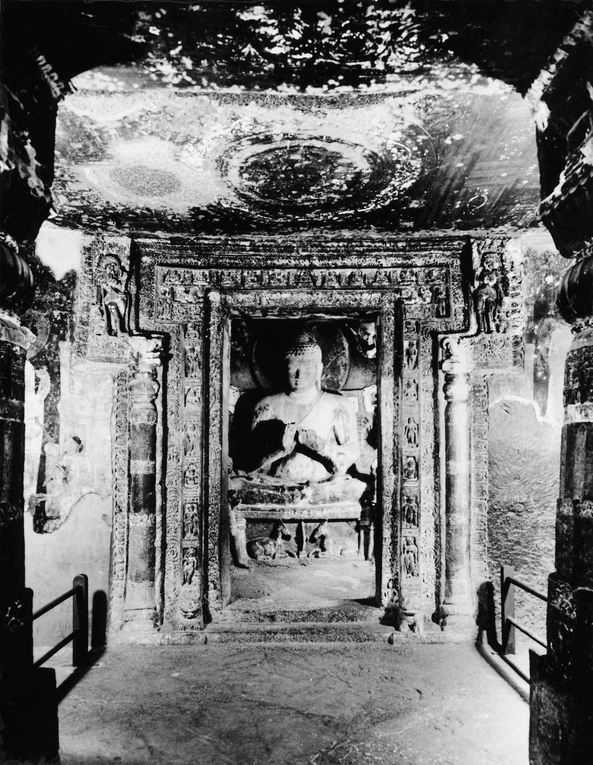 Cave 17, Ajanta, Aurangabad, Maharashtra