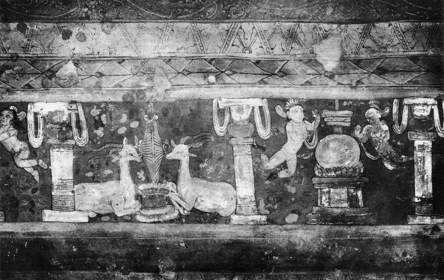 Cave 17, Ajanta, Aurangabad, Maharashtra
