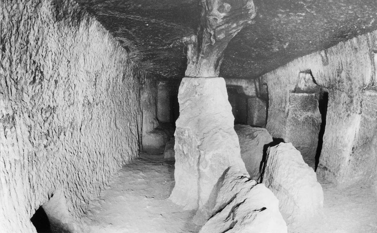 Cave 24, Ajanta, Aurangabad, Maharashtra