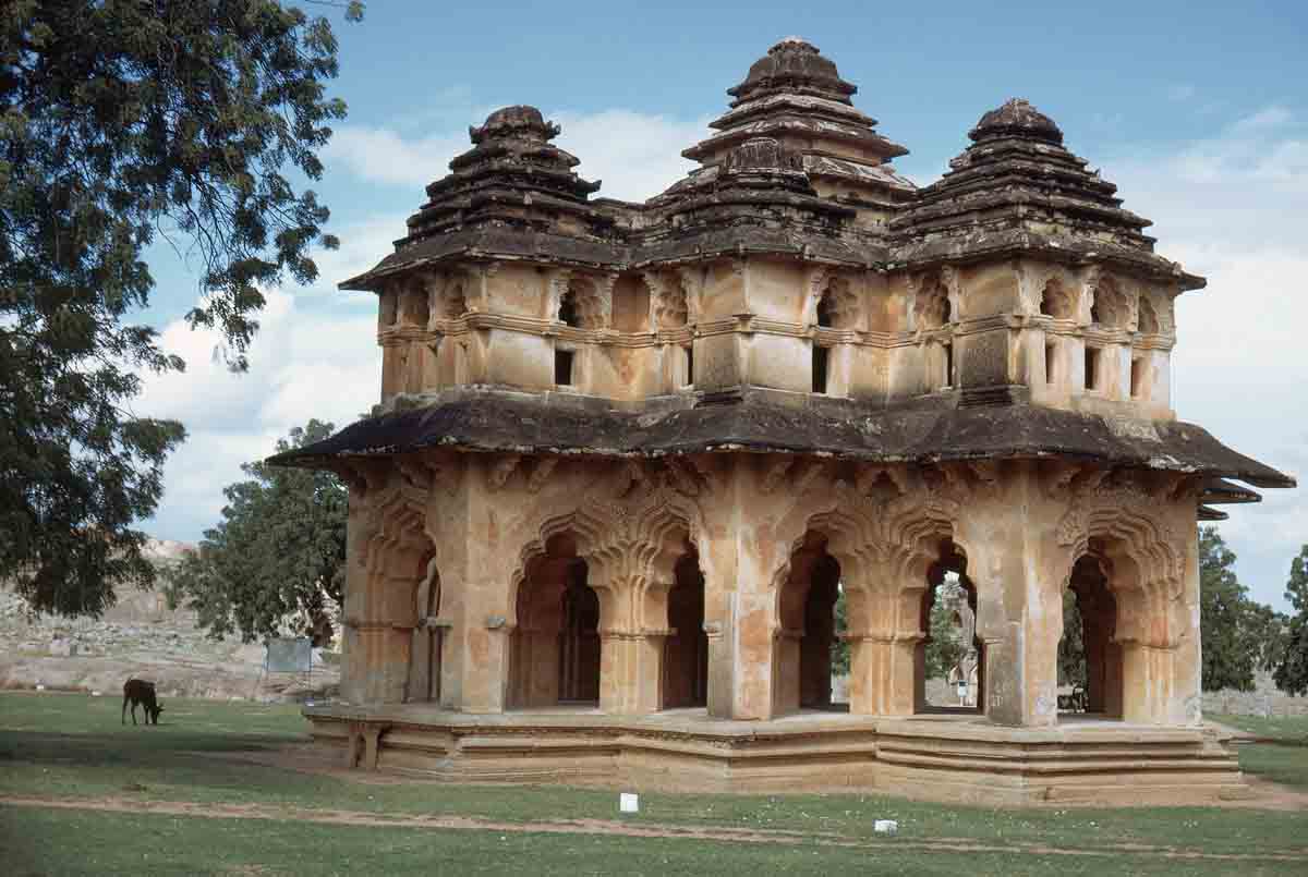 ACSAA Digital Images (Monuments)