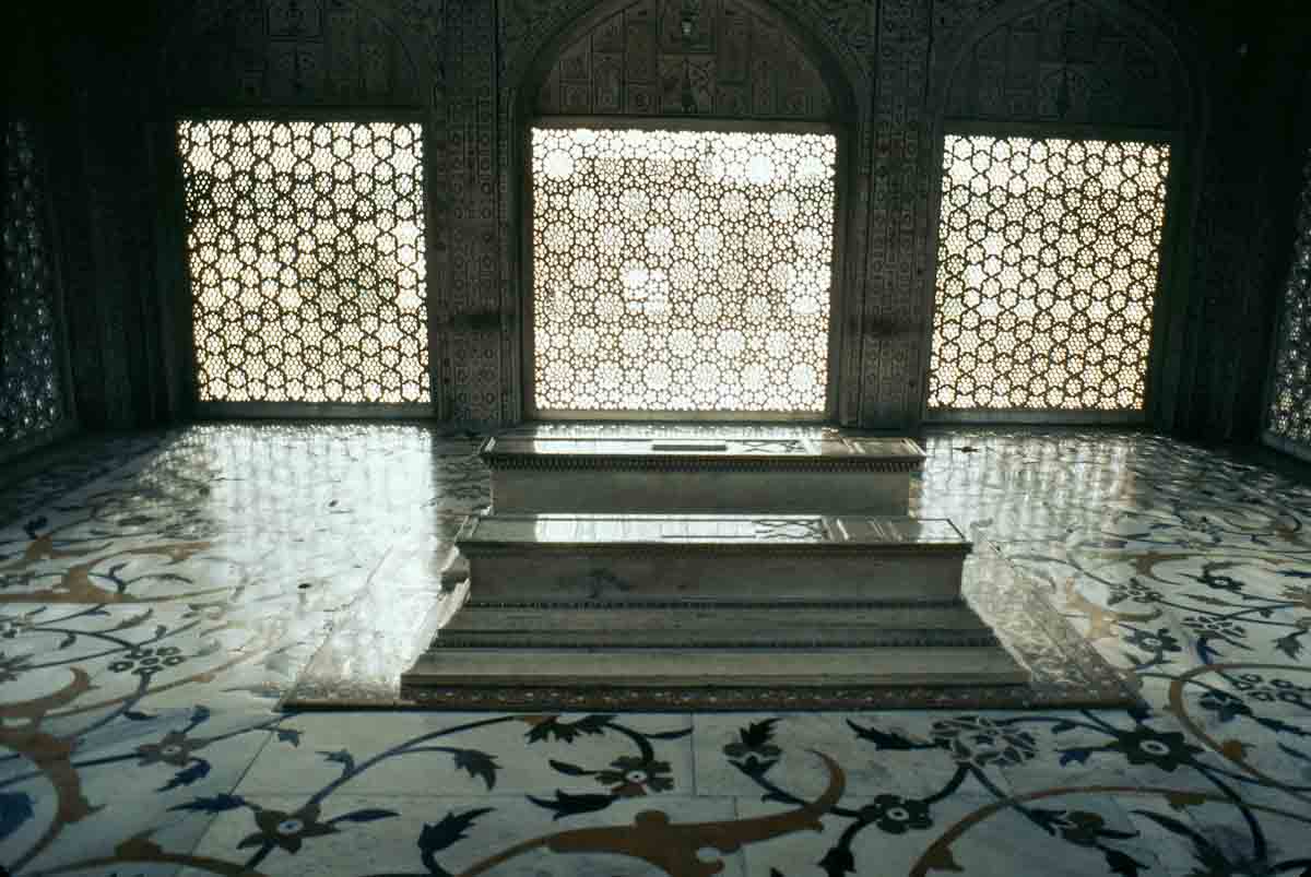 ACSAA Digital Images (Monuments)
