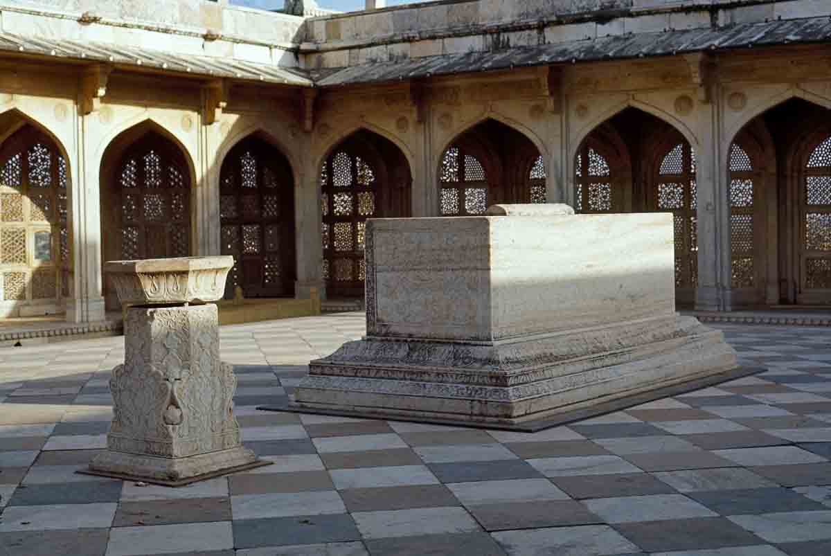 ACSAA Digital Images (Monuments)