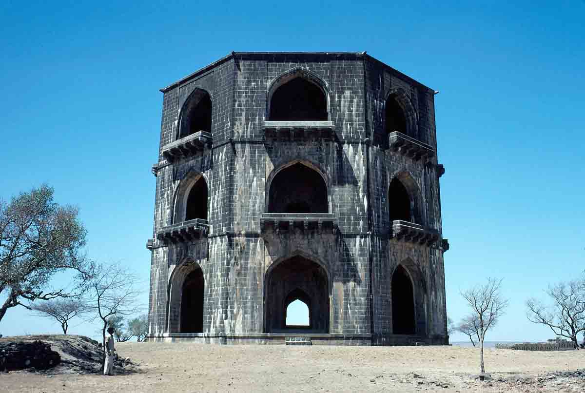 ACSAA Digital Images (Monuments)