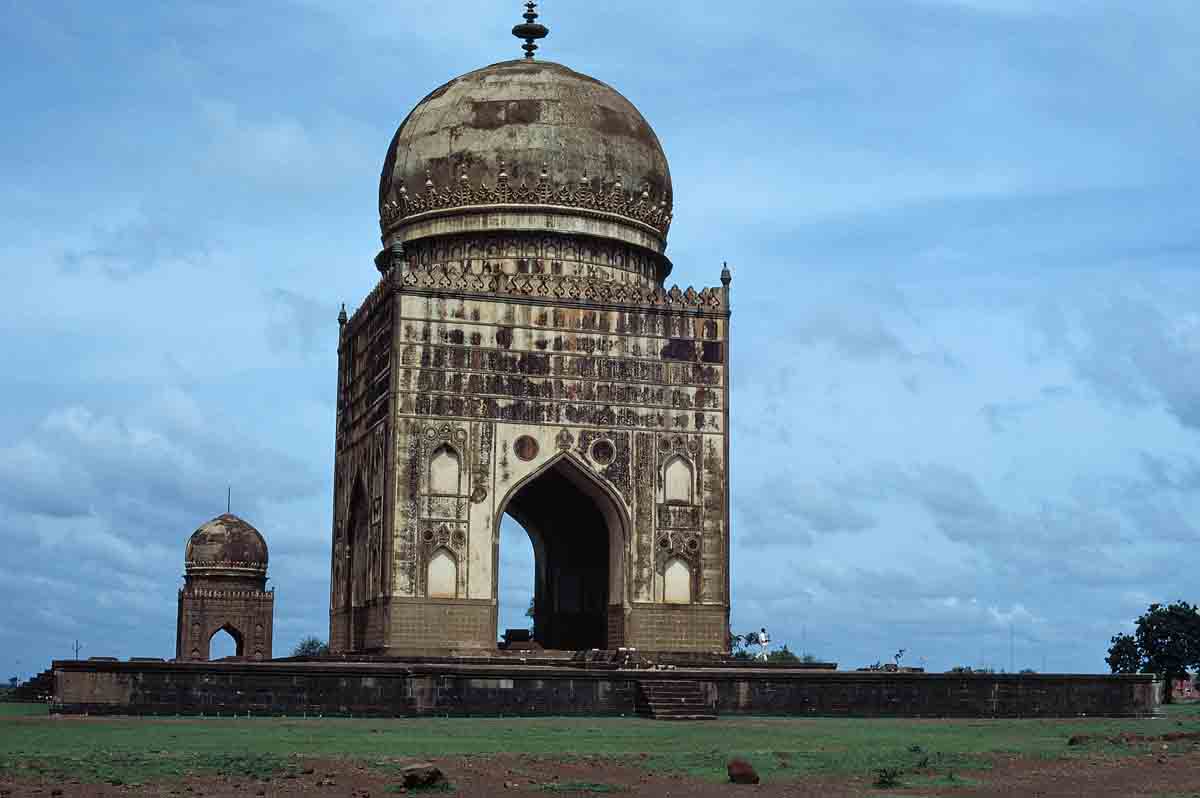 ACSAA Digital Images (Monuments)