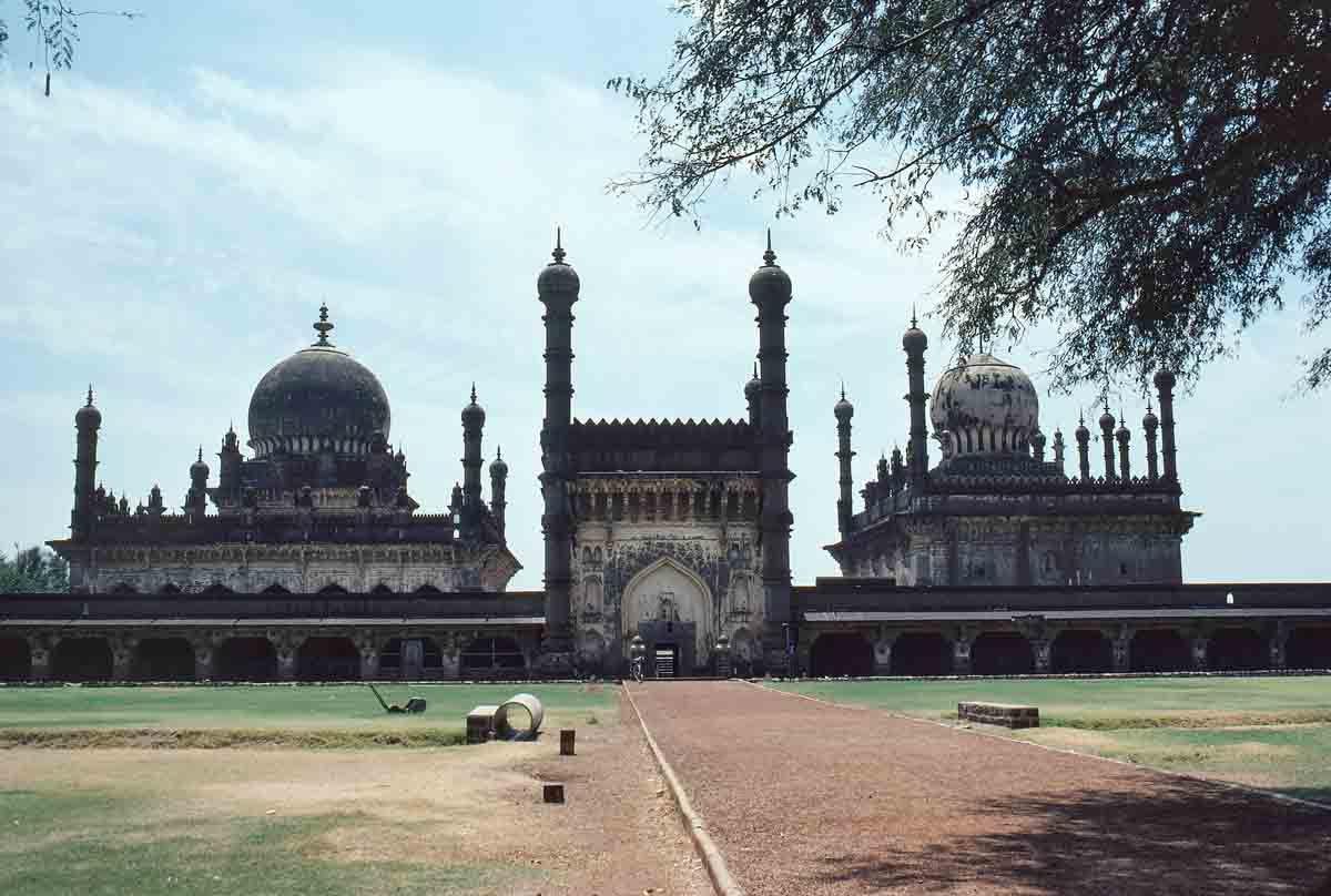 ACSAA Digital Images (Monuments)