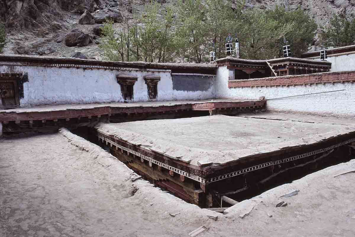 ACSAA Digital Images (Monuments)