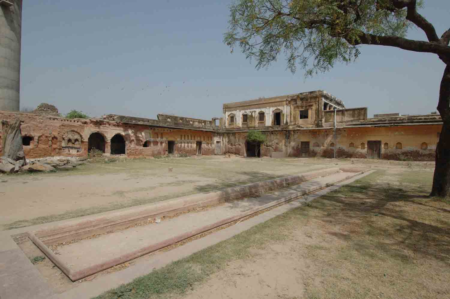 Sheesh Mahal, Farrukhnagar, Gurgaon, Haryana