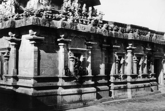 Nityesvara temple, Srimushnam, Tamil Nadu