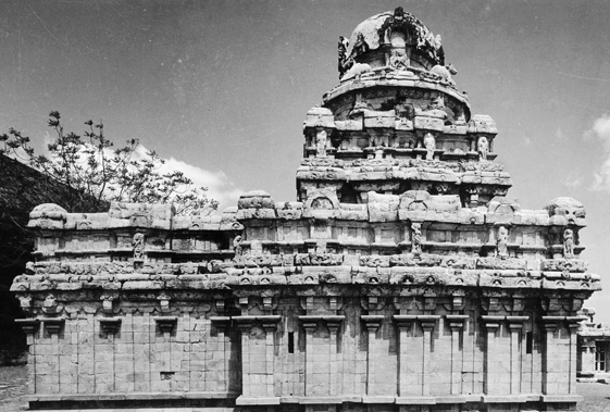 Samana Kudagu cave temple, Narttamalai, Tamil Nadu