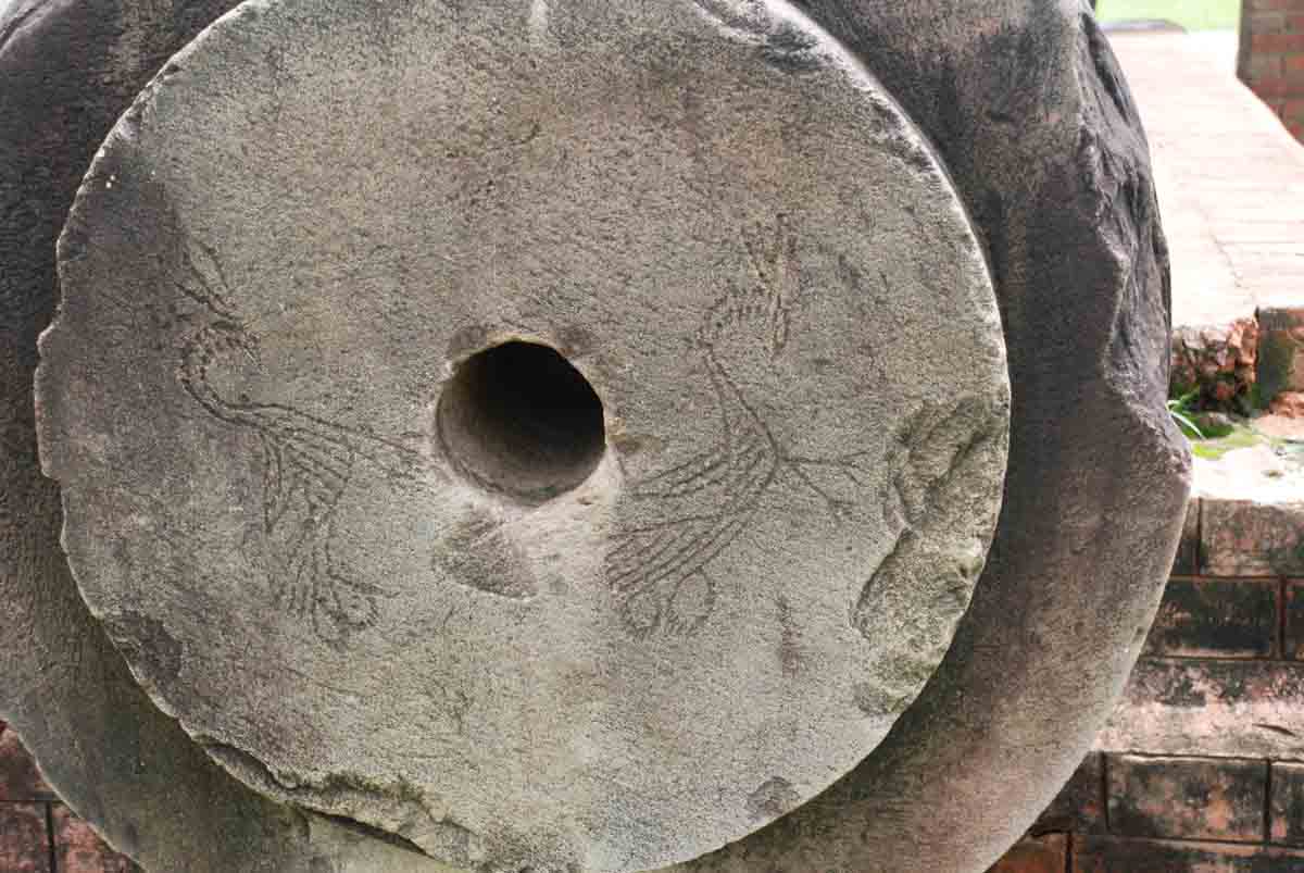 Asokan Pillars, Rampurva, Bihar