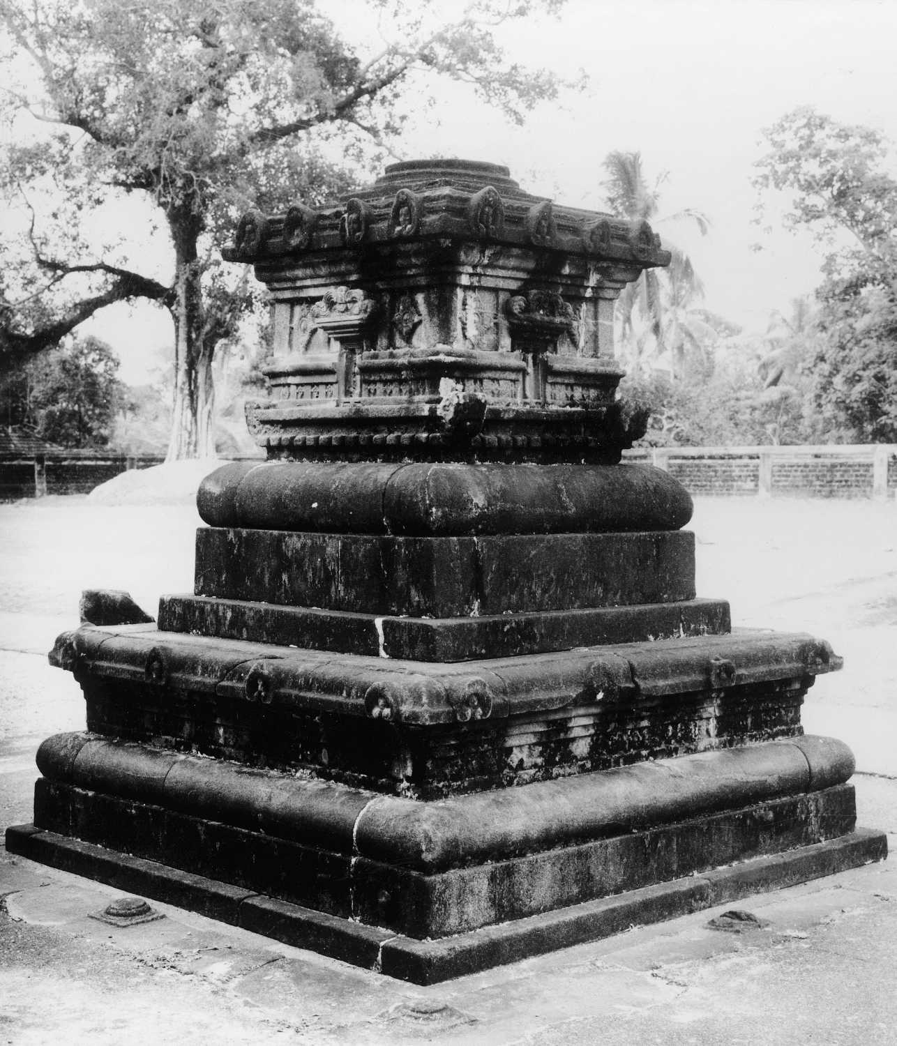 Sri Mahadeva complex, Peruvanam, Kerala