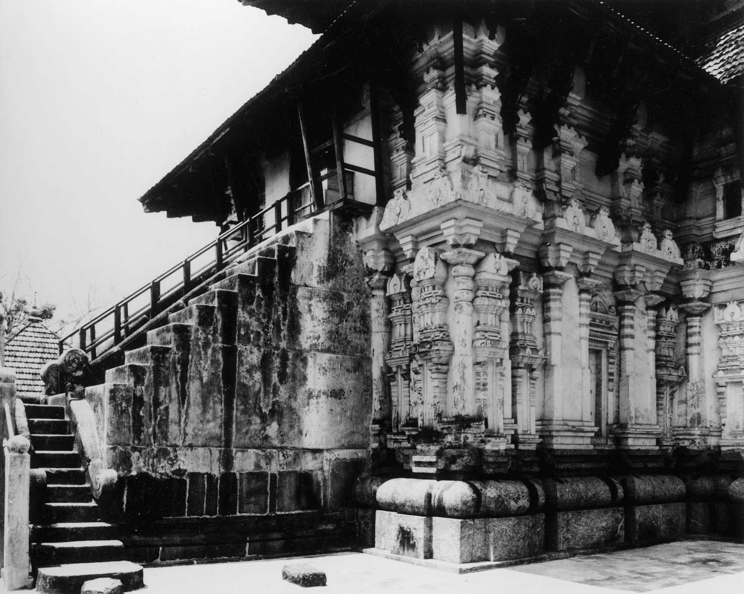 Sri Mahadeva complex, Peruvanam, Kerala