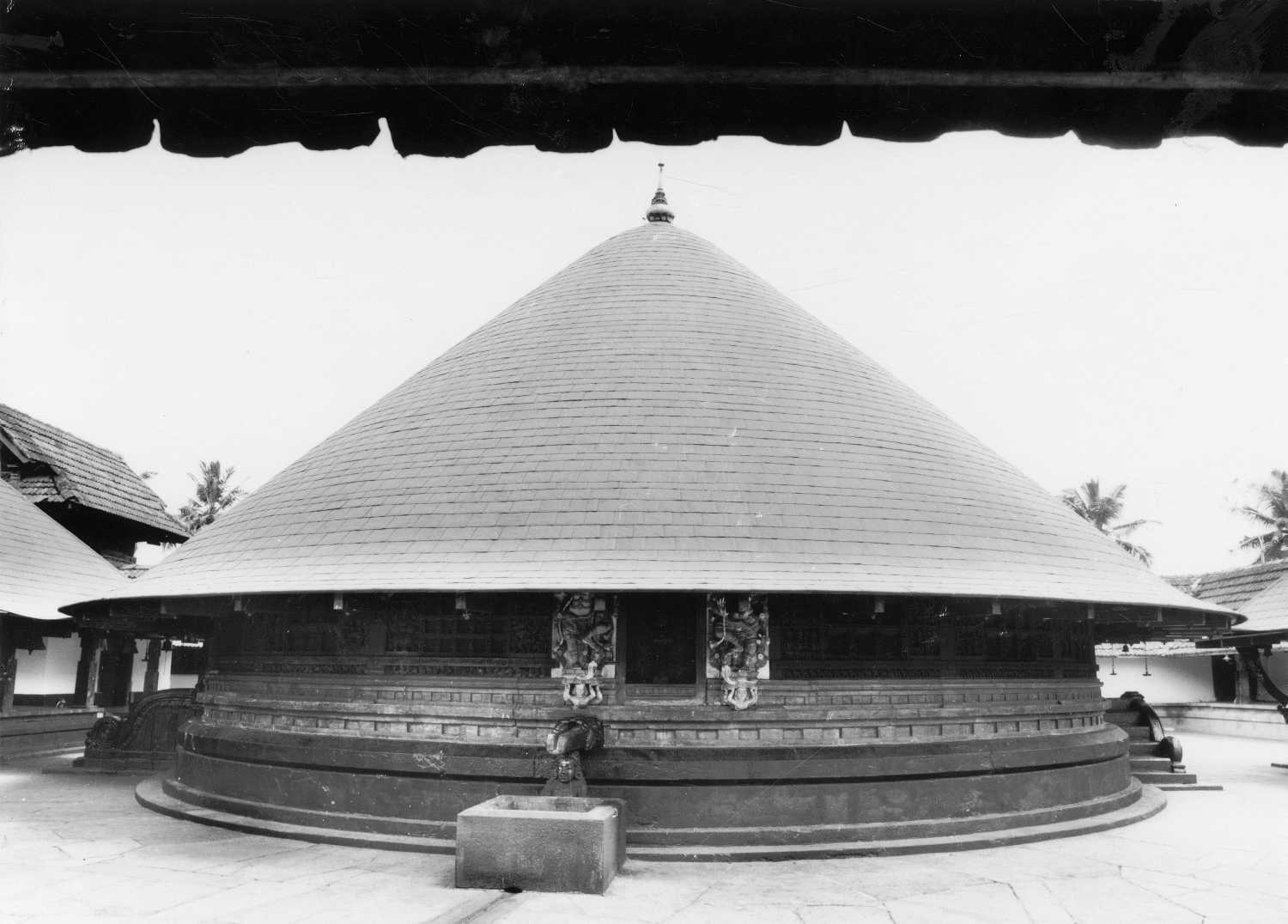 Sri Mahadeva complex, Vazhappally, Kerala