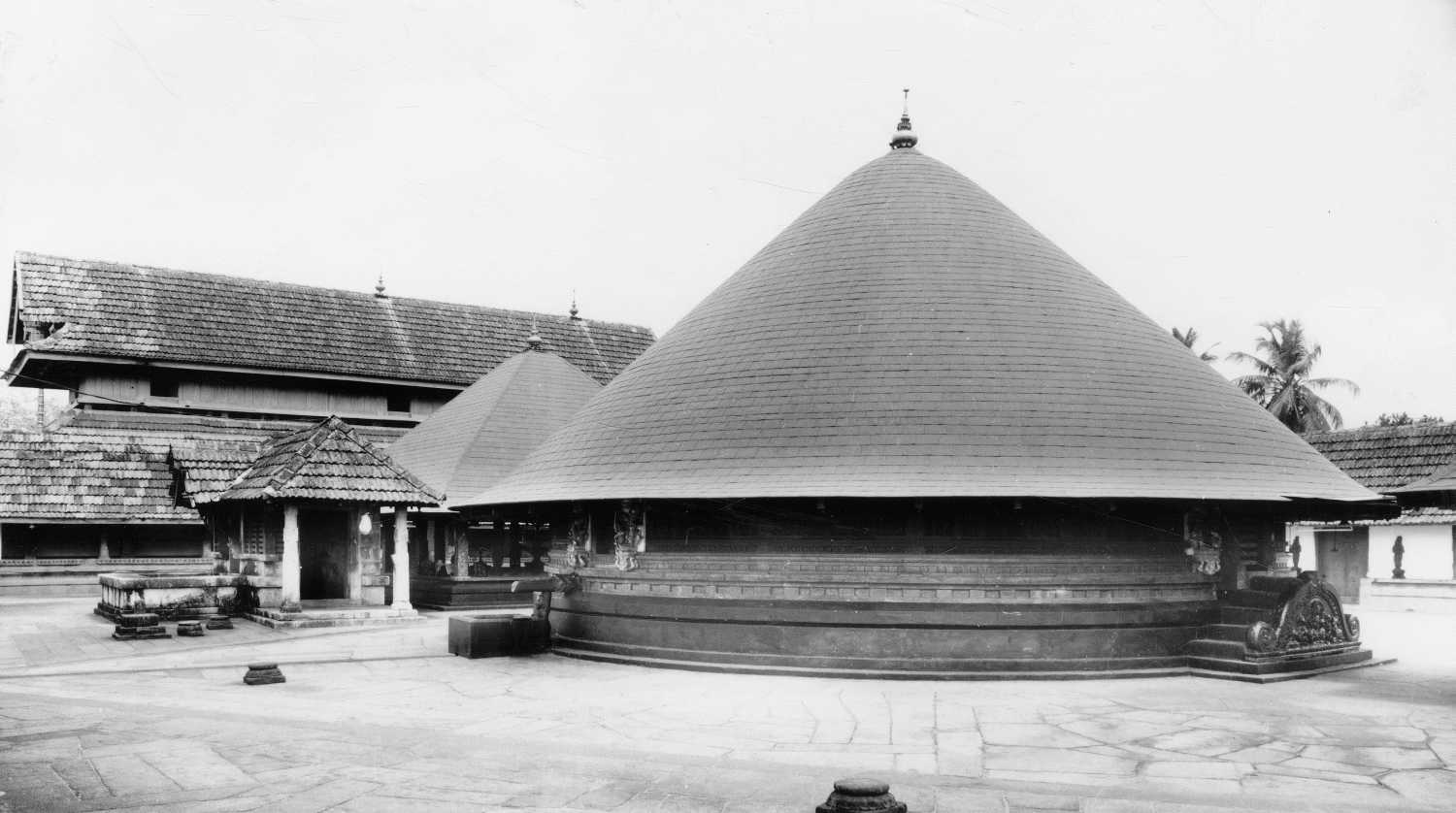 Sri Mahadeva complex, Vazhappally, Kerala