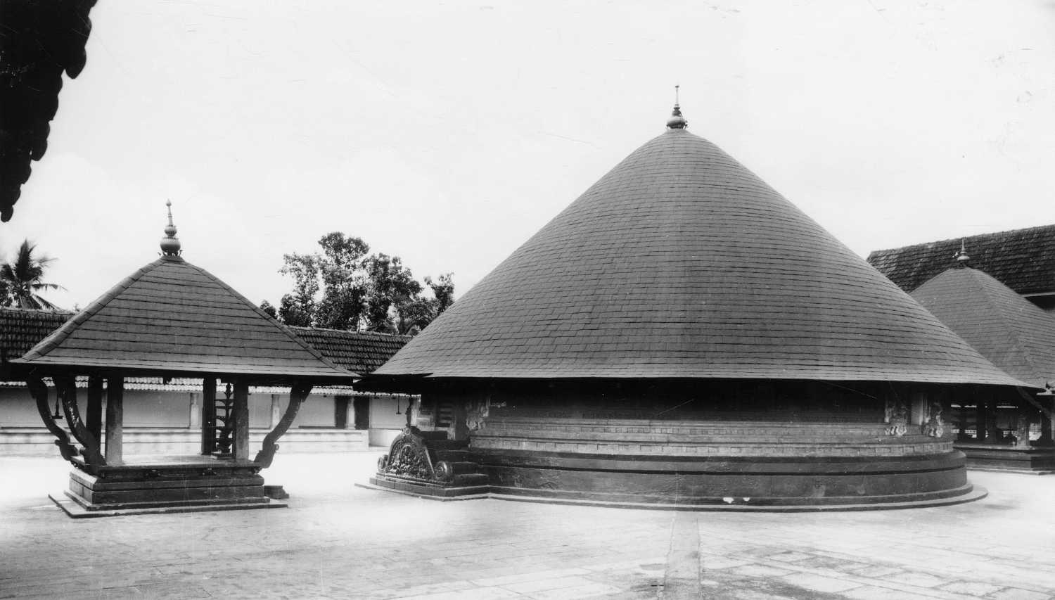Sri Mahadeva complex, Vazhappally, Kerala