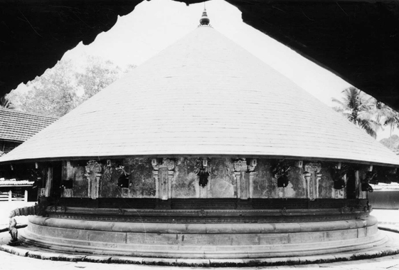 Sri Perumthrikoil complex, Pazhoor, Kerala
