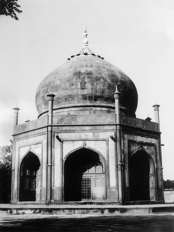 Monuments in Taj Complex, Agra, Uttar Pradesh