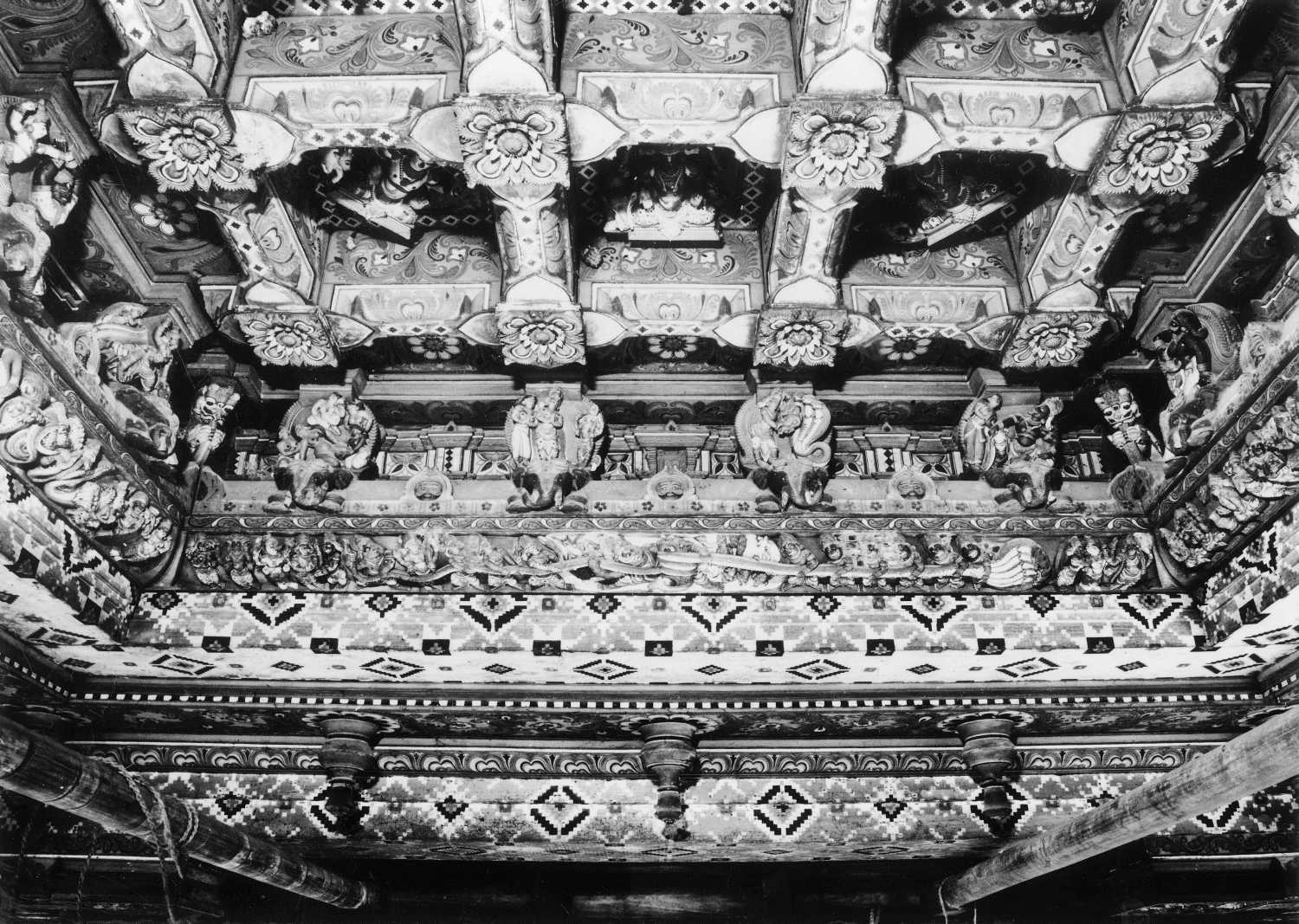 Sri Vishnu temple, Pullur, Kerala