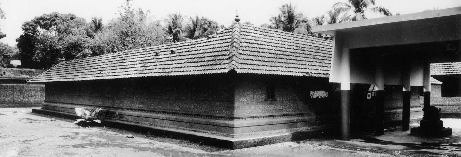Sri Vishnu temple, Pullur, Kerala