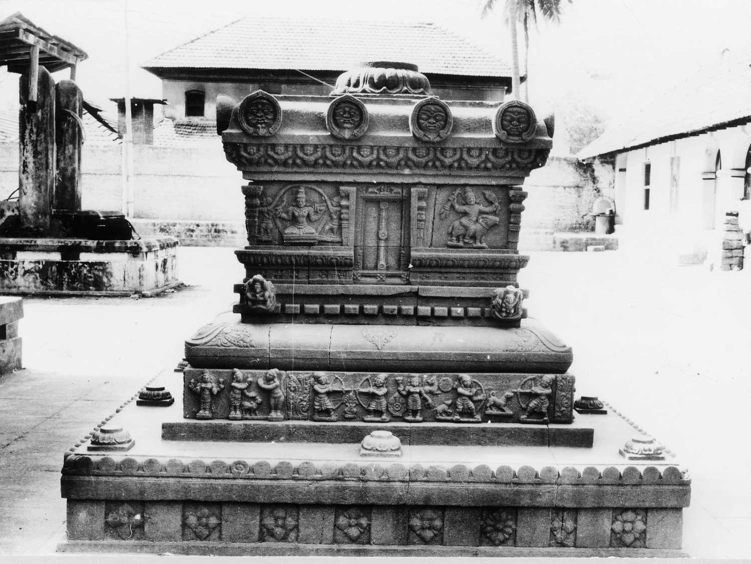 Sri Mahalingesvara complex, Adoor, Kerala