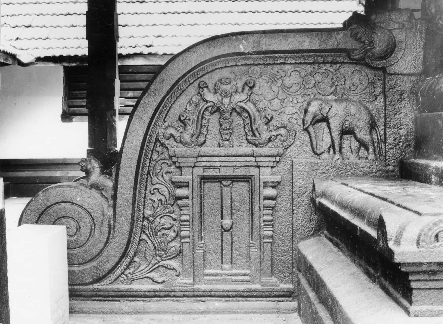 Nava Mukunda complex, Thirunavaya, Kerala