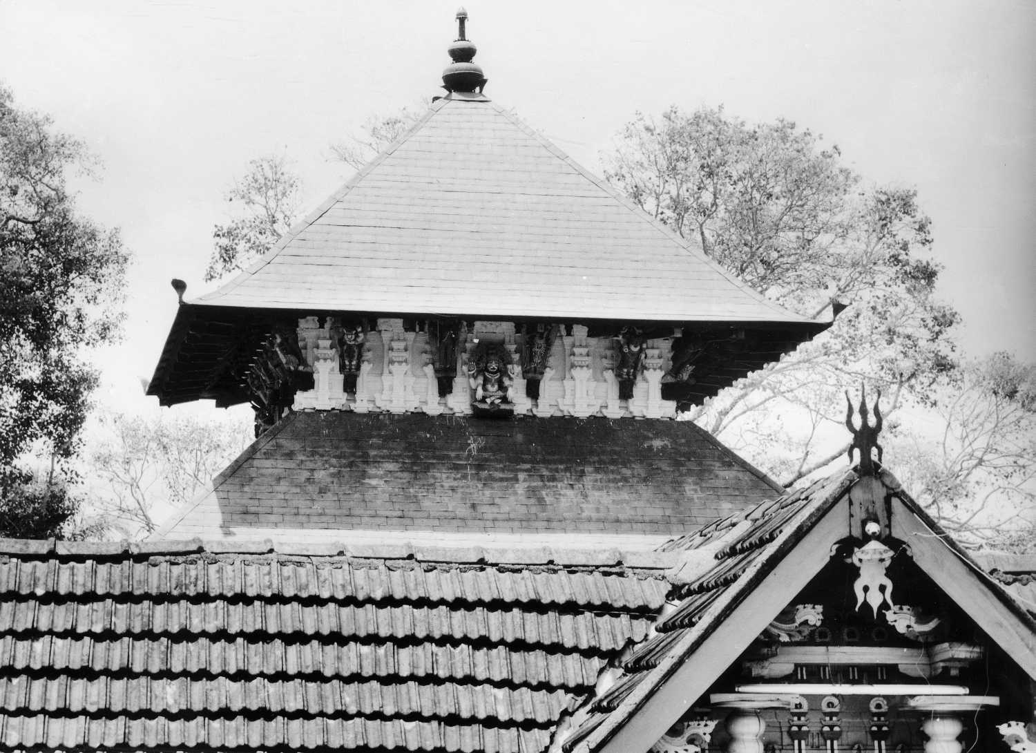 Nava Mukunda complex, Thirunavaya, Kerala