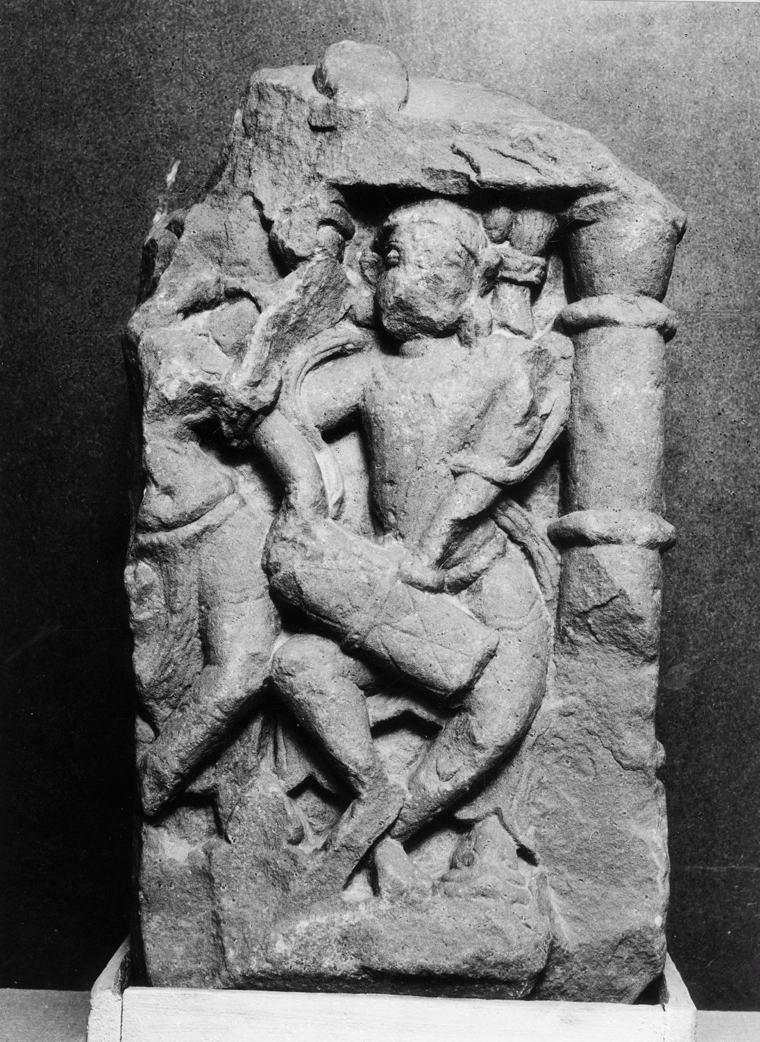 Dancing figures in Indian Art