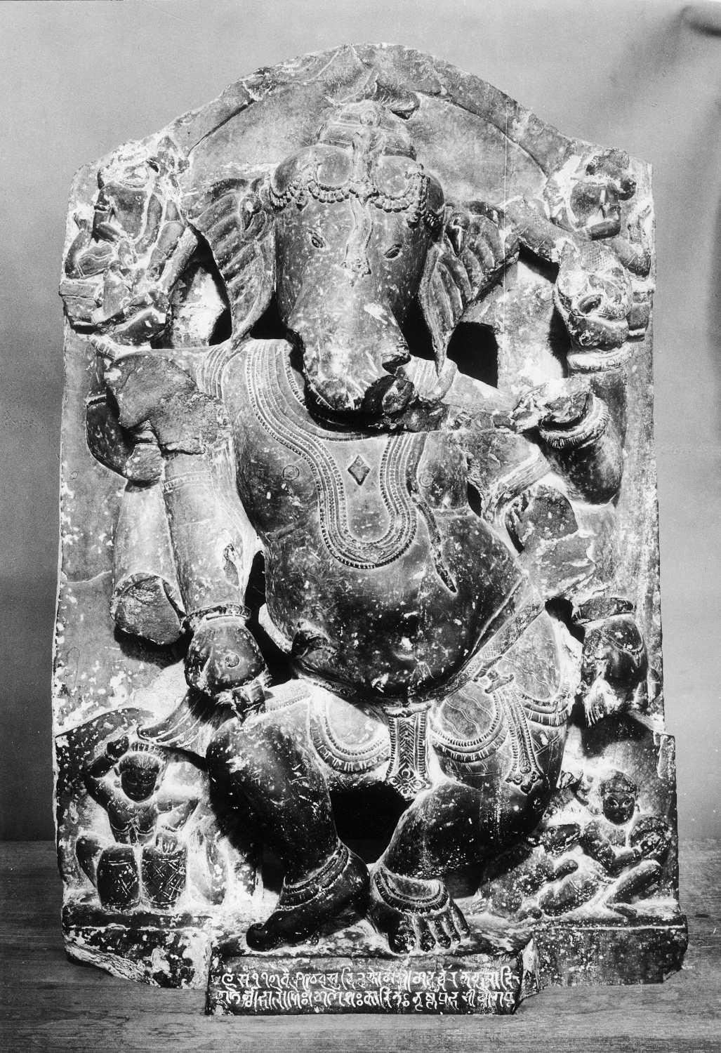 Dancing figures in Indian Art