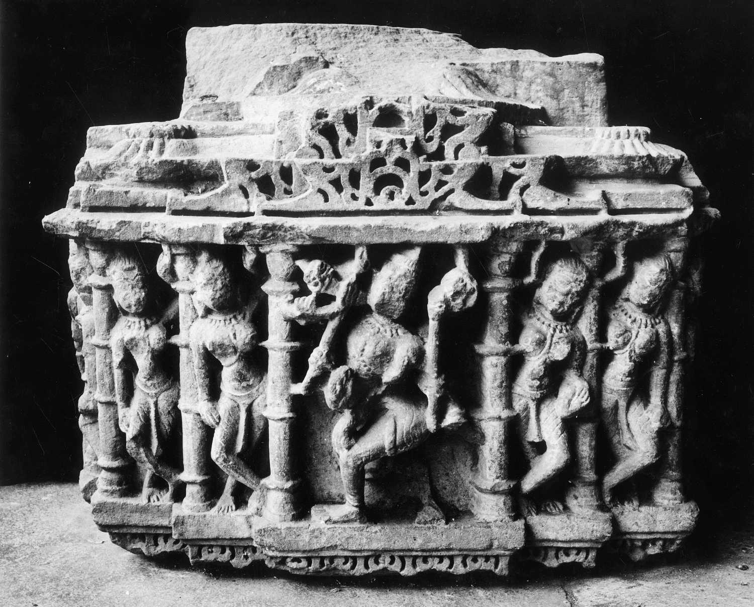 Dancing figures in Indian Art