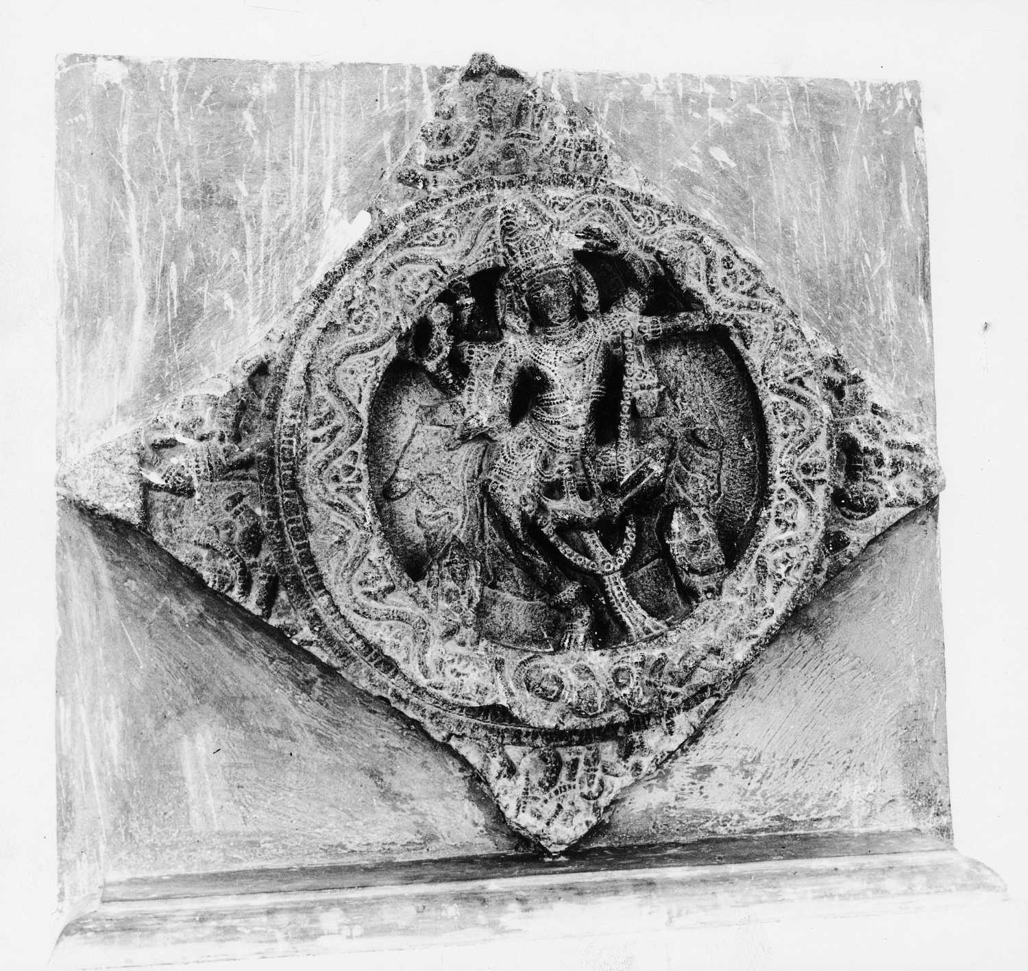 Dancing figures in Indian Art