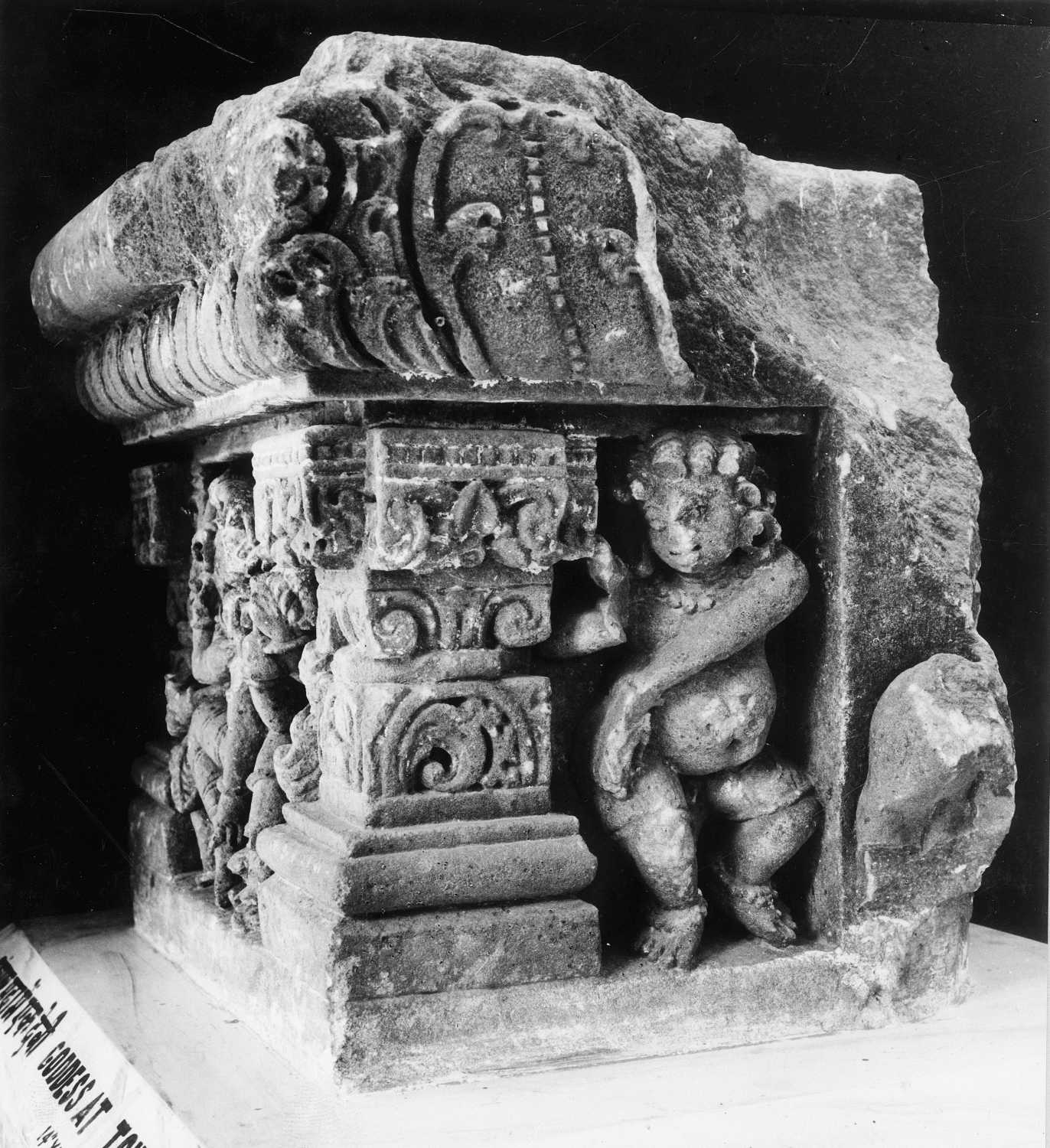 Dancing figures in Indian Art