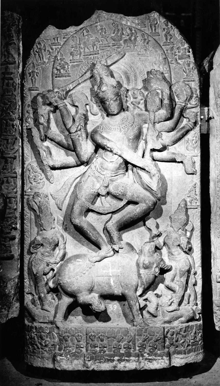 Dancing figures in Indian Art