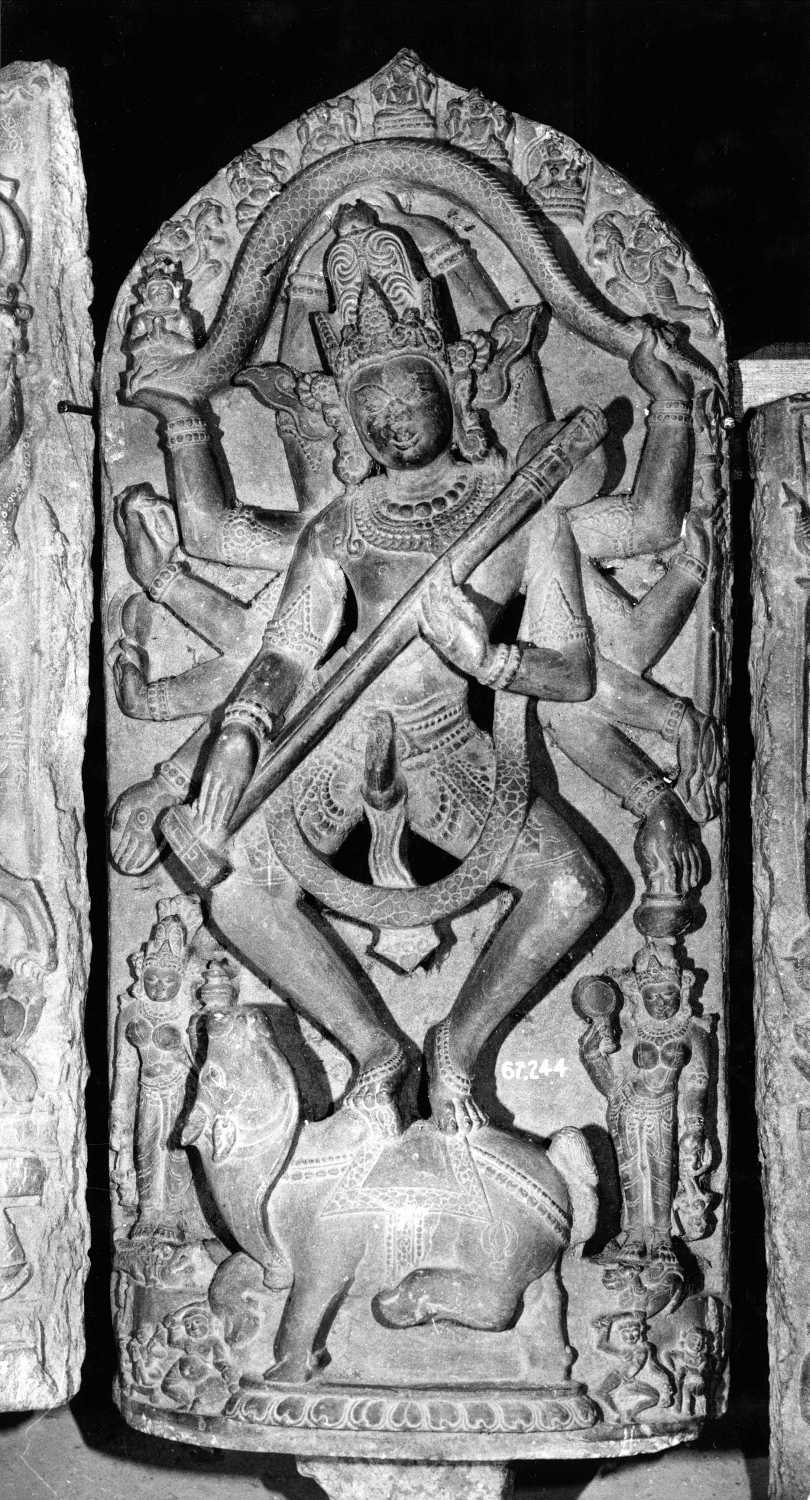 Dancing figures in Indian Art