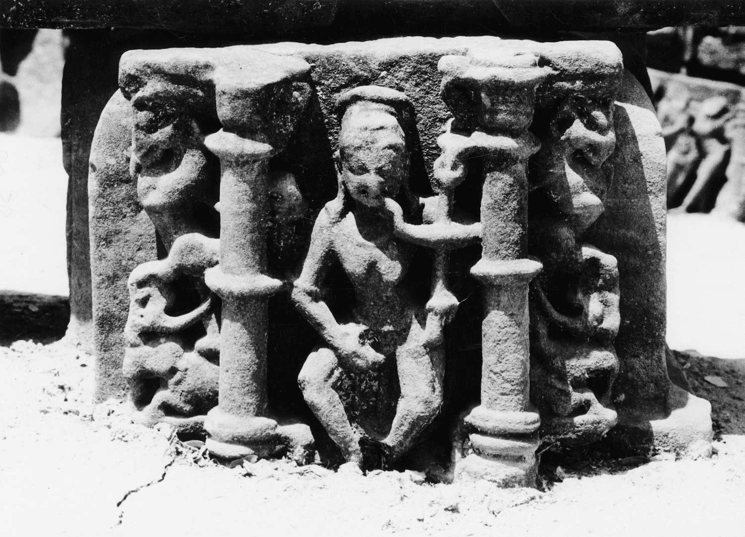 Dancing figures in Indian Art