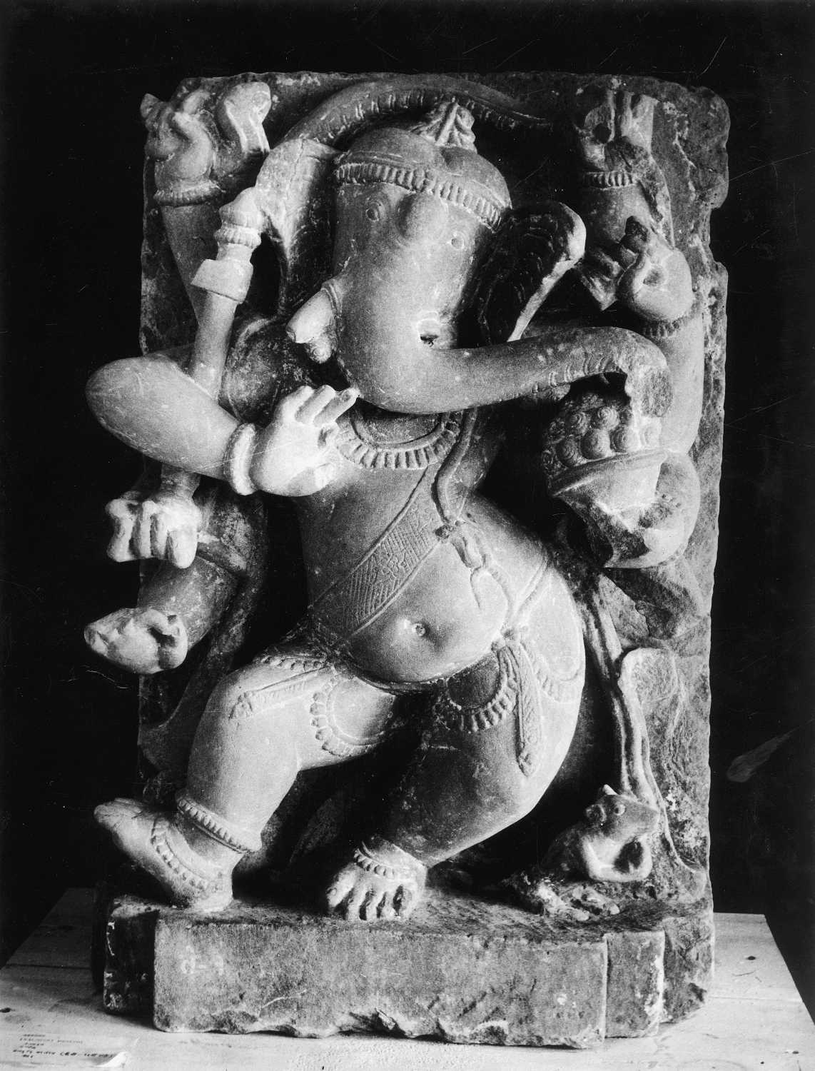Dancing figures in Indian Art