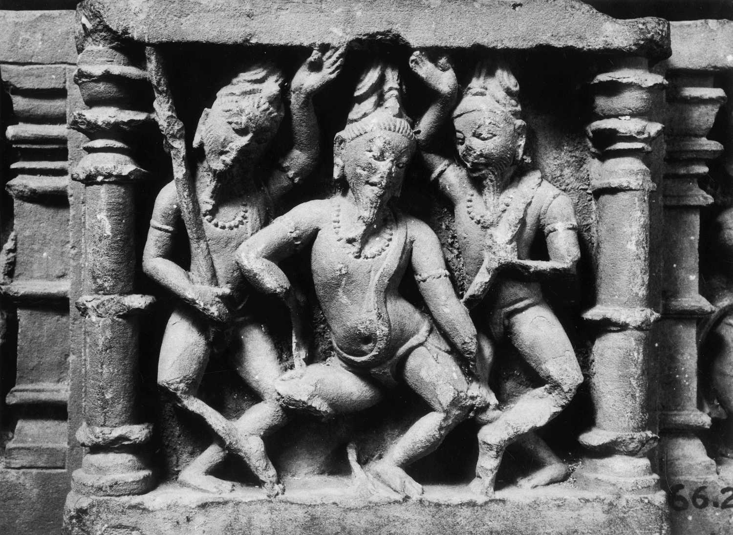 Dancing figures in Indian Art