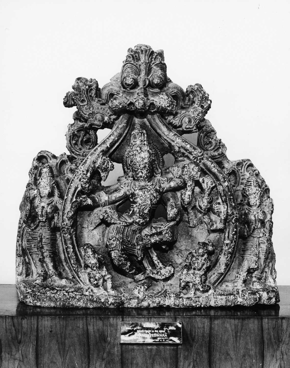 Dancing figures in Indian Art