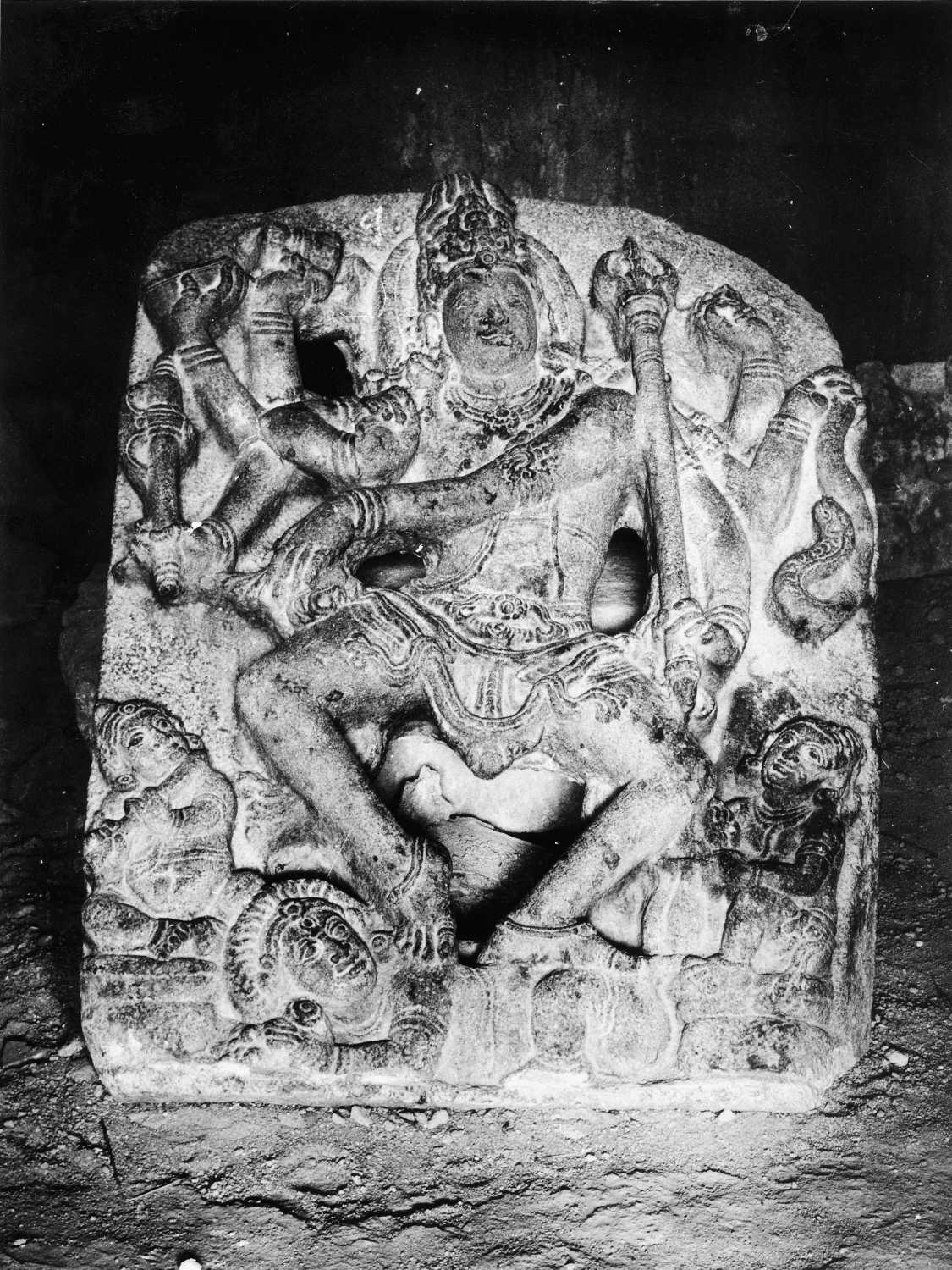 Dancing figures in Indian Art