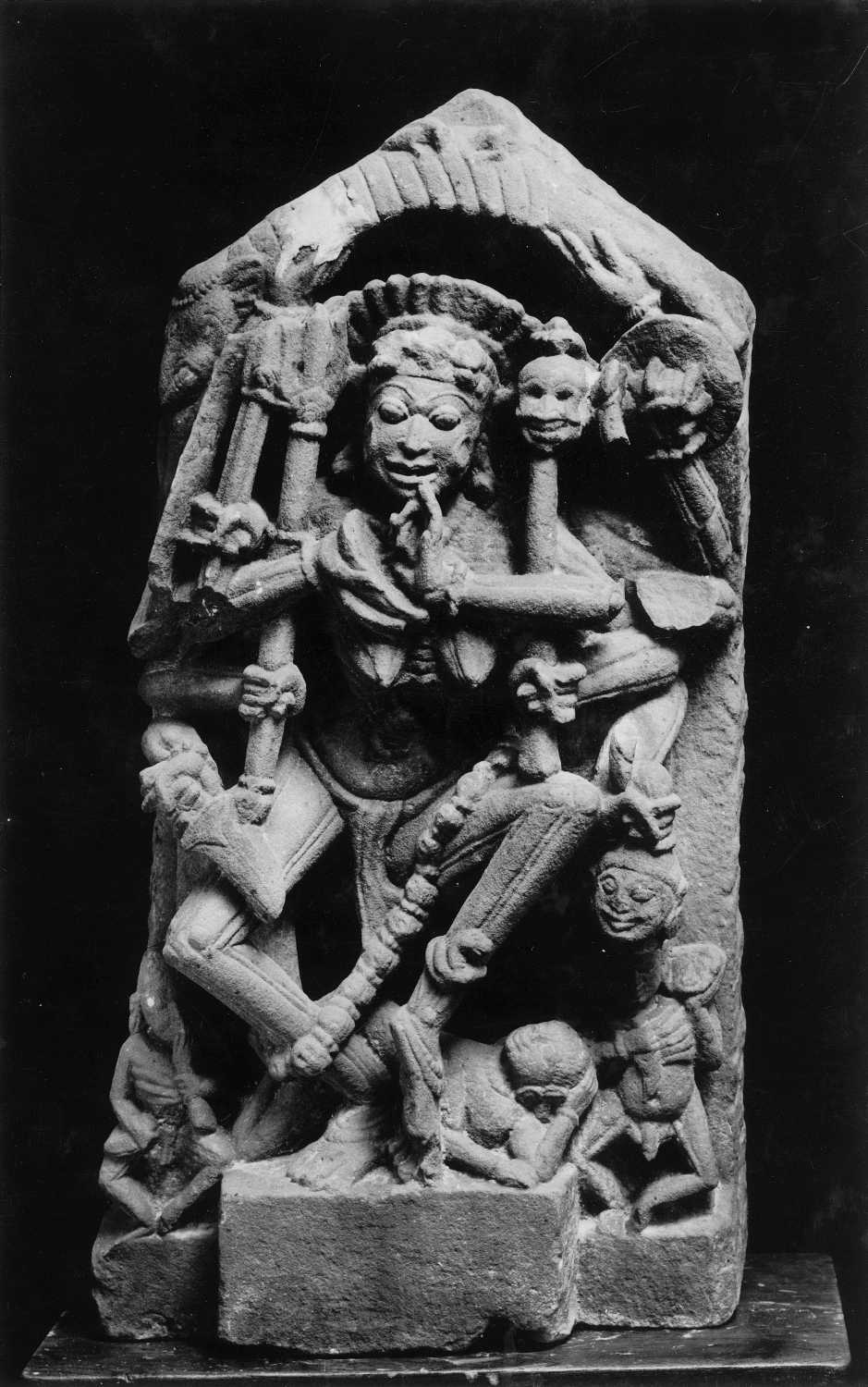 Dancing figures in Indian Art