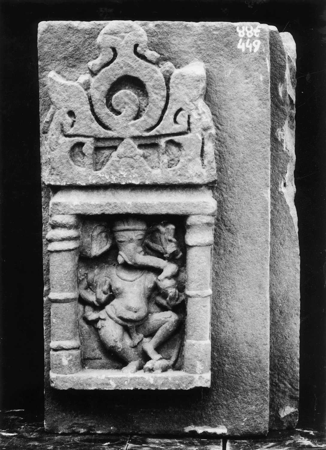 Dancing figures in Indian Art