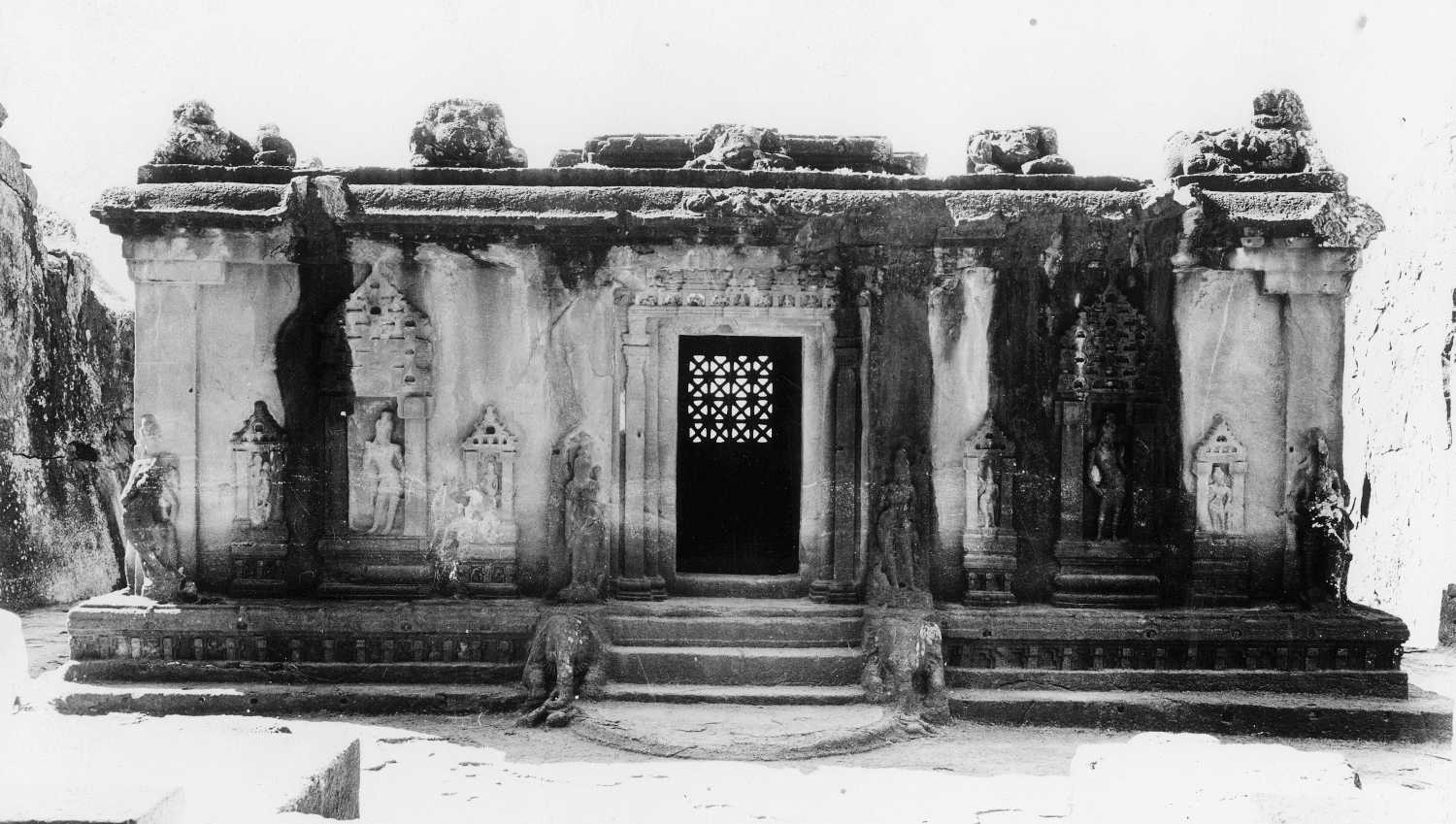 Cave 15 (Dasavatara), Ellora