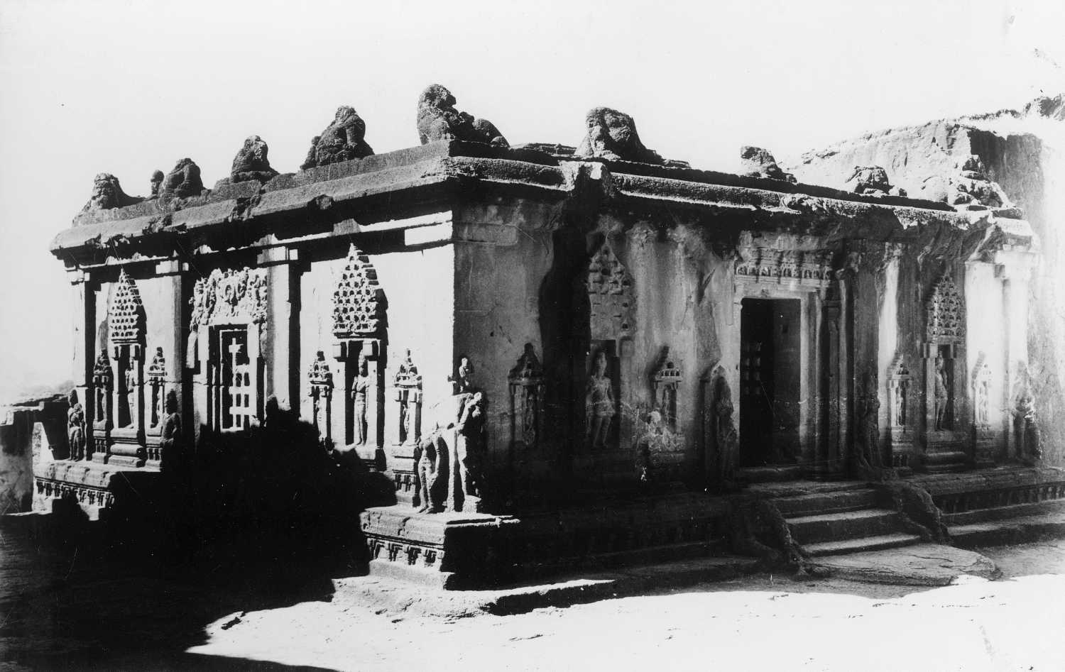 Cave 15 (Dasavatara), Ellora
