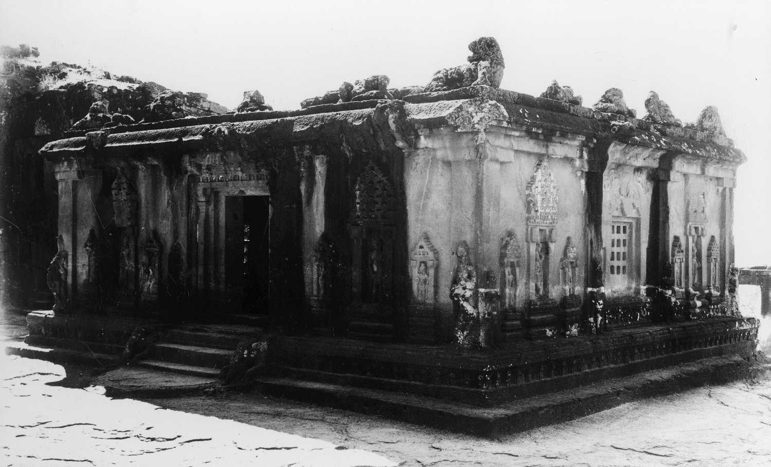 Cave 15 (Dasavatara), Ellora