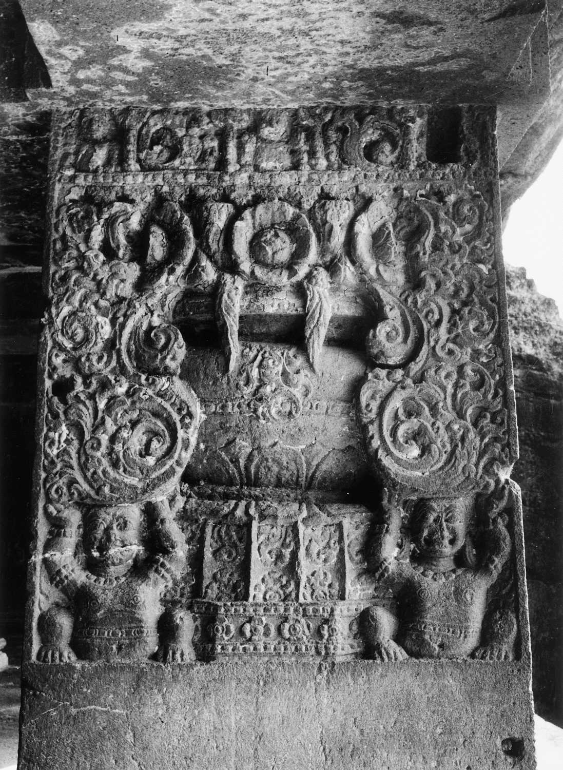Cave 15 (Dasavatara), Ellora