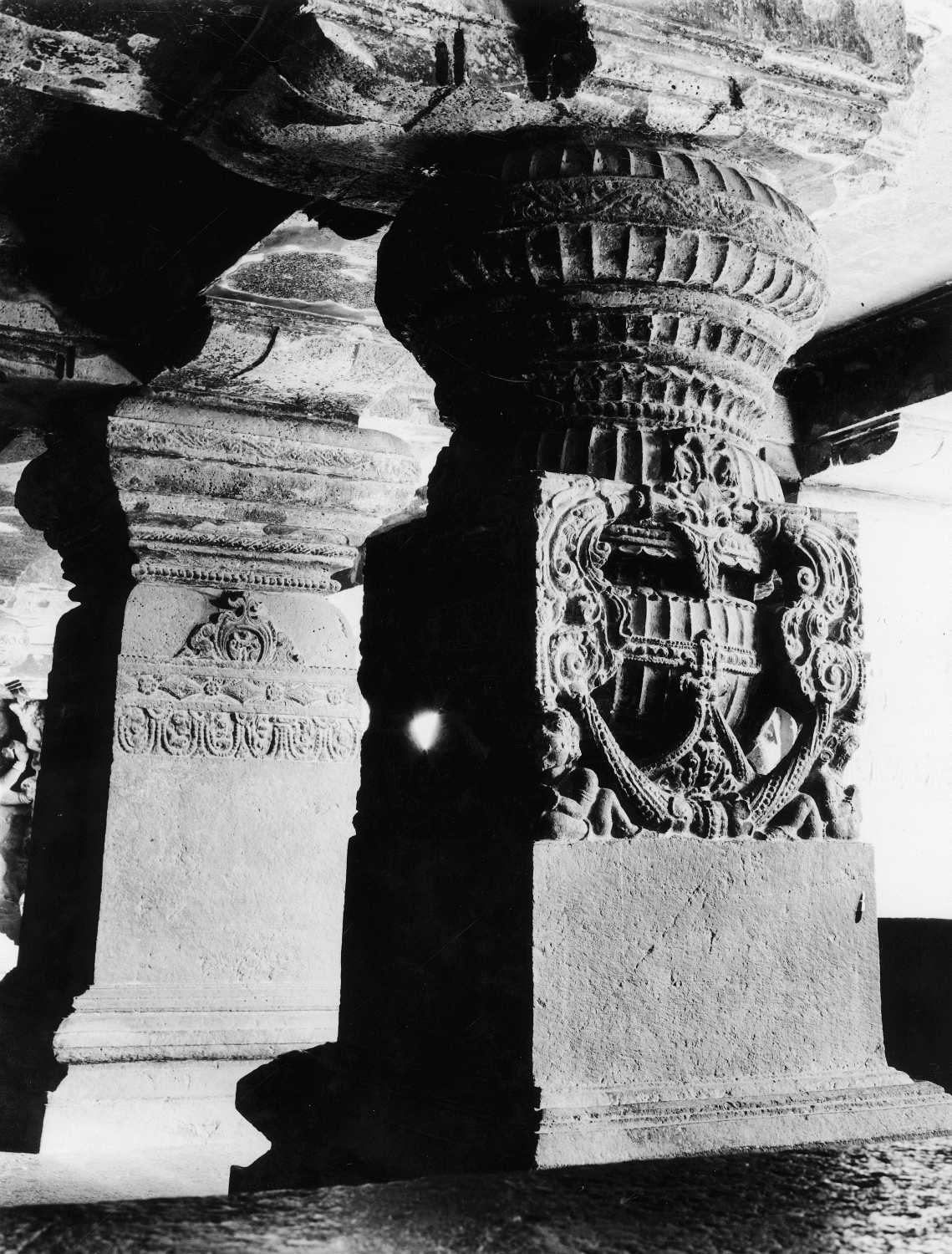 Cave 16 (Kailasa) complex, Ellora